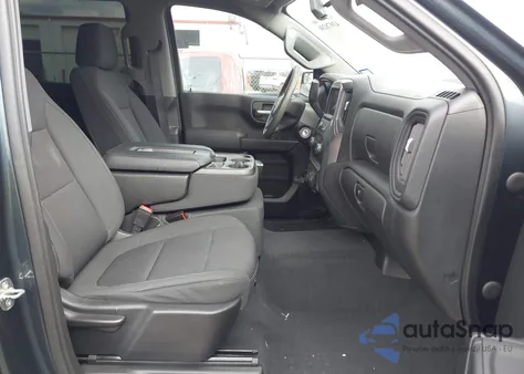 2021 Chevrolet Silverado 1500 2Wd Short Bed Custom z USA, uszkodzony, nr VIN 1GCPWBEH5MZ131742